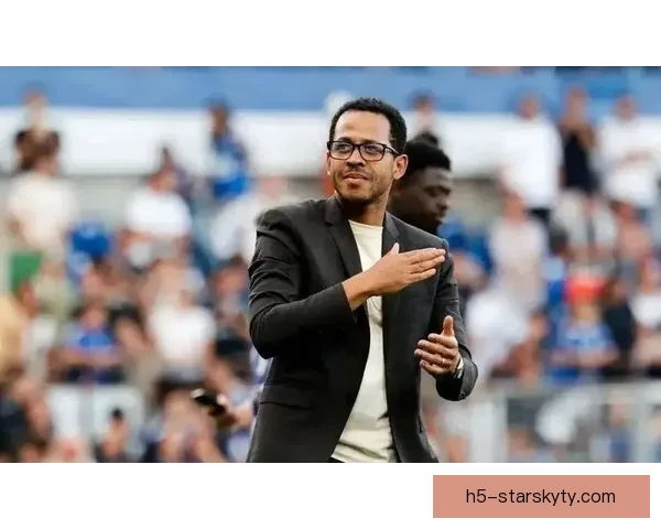 萨顿称罗塞尼尔是创新型少帅教练 萨顿称罗塞尼尔是创新型少帅教练